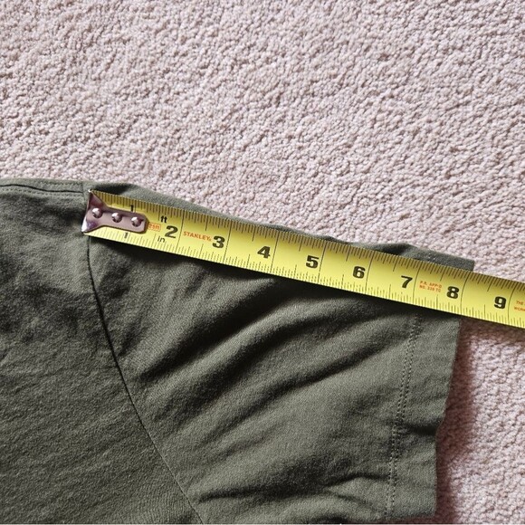 The Nike Tee by Nike with swoosh mens Medium olive green multicolored swoosh - Picture 10 of 10